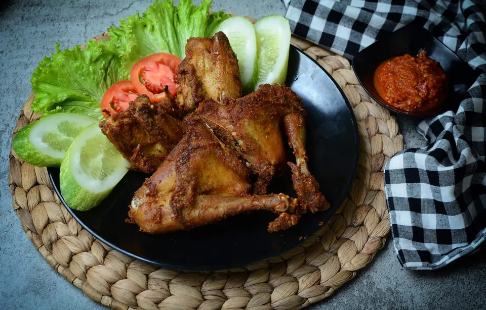 Ayam Ungkep Bumbu Kuning